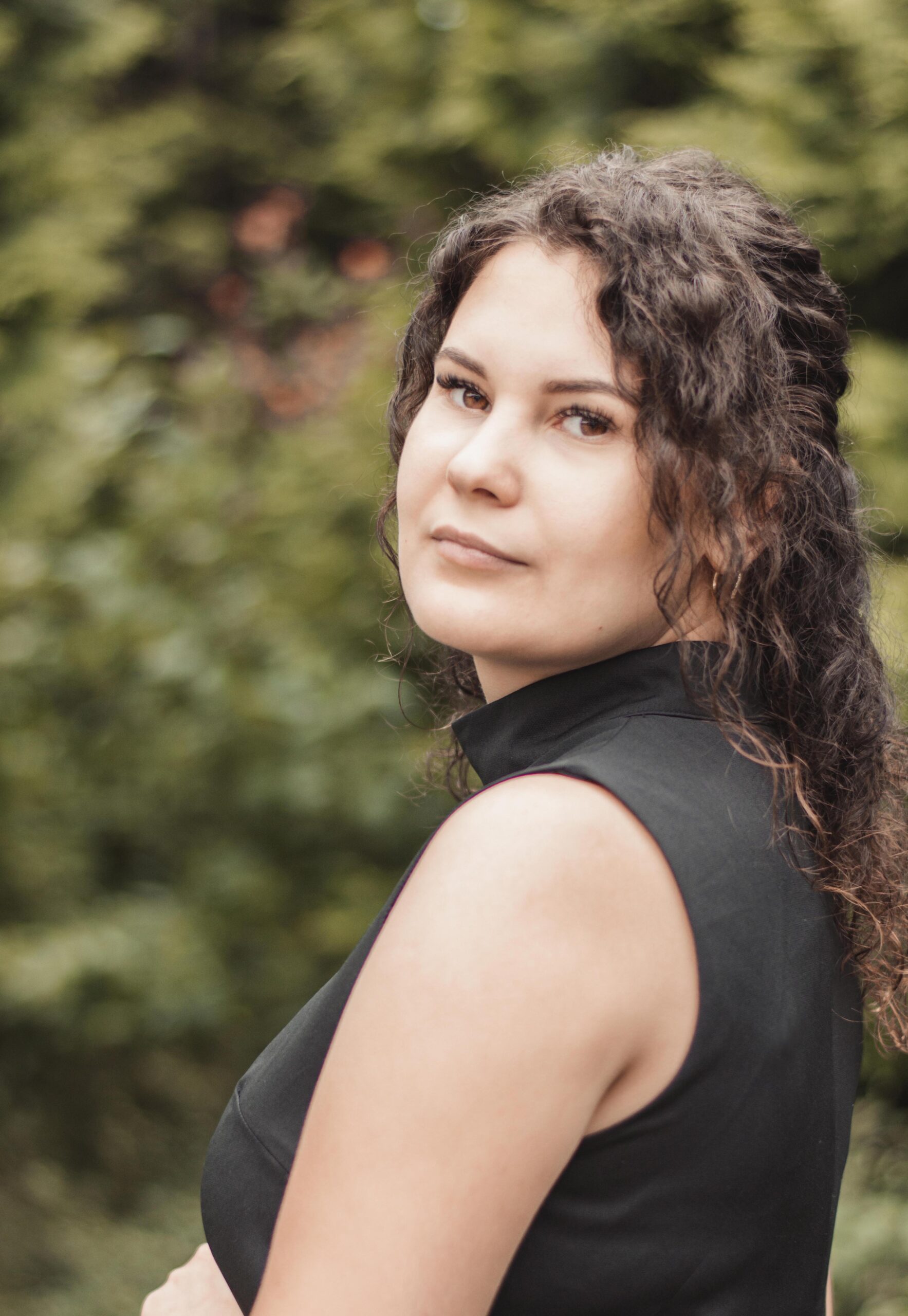 Soós Kaludia vagyok, szempilla stylist. Tekintsd meg az oldalam és légy részeme az általam kínált egyedi élménynek!